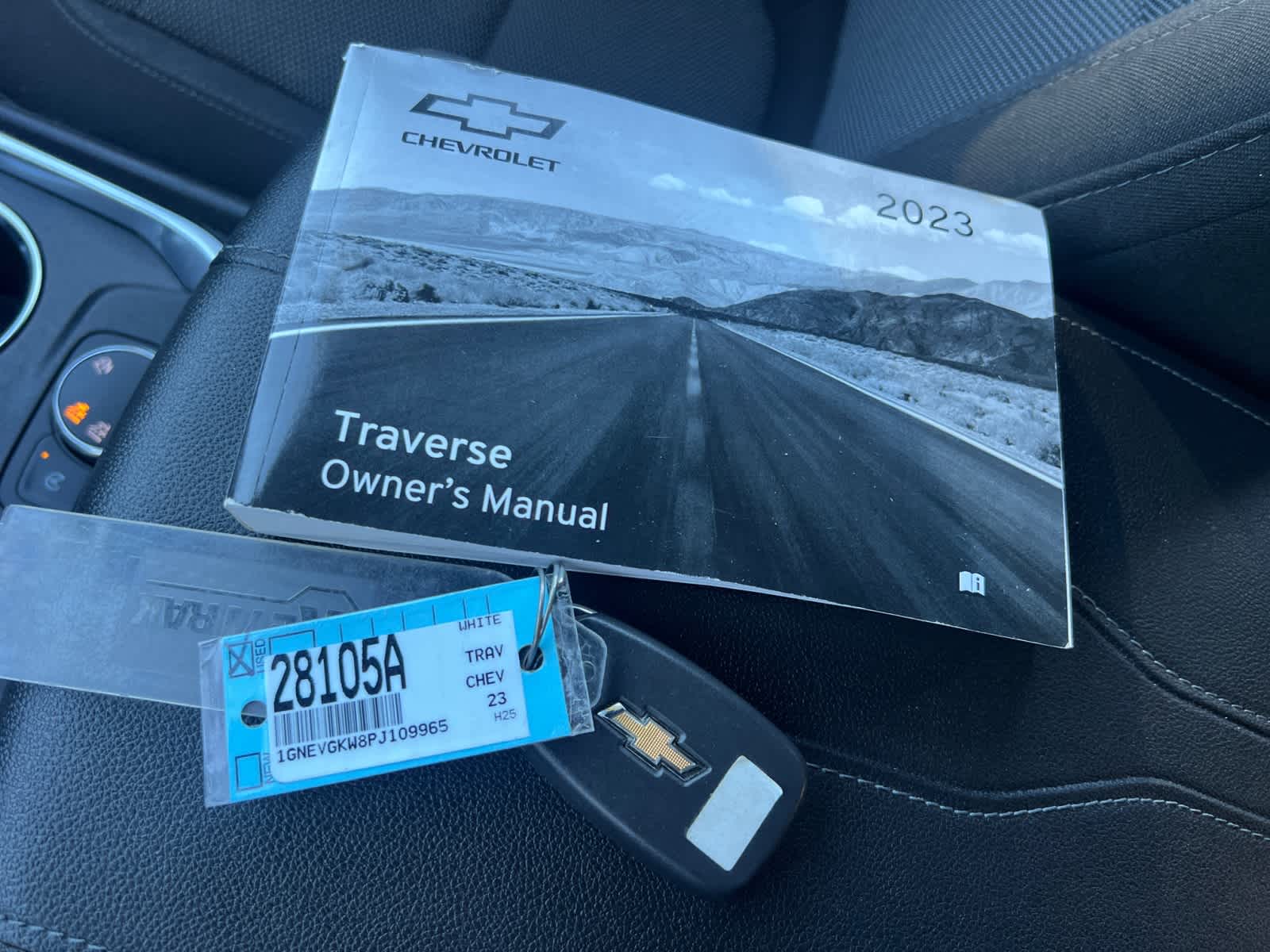 used 2023 Chevrolet Traverse car, priced at $28,788