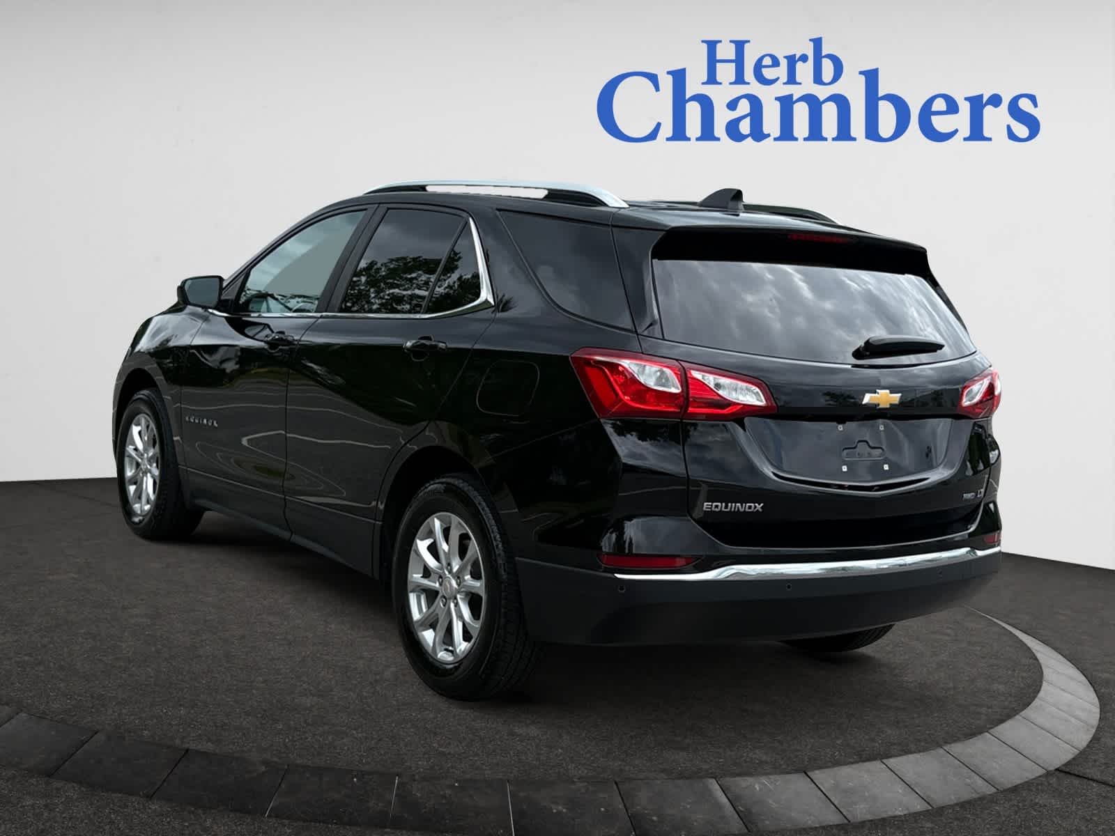 used 2021 Chevrolet Equinox car, priced at $21,998