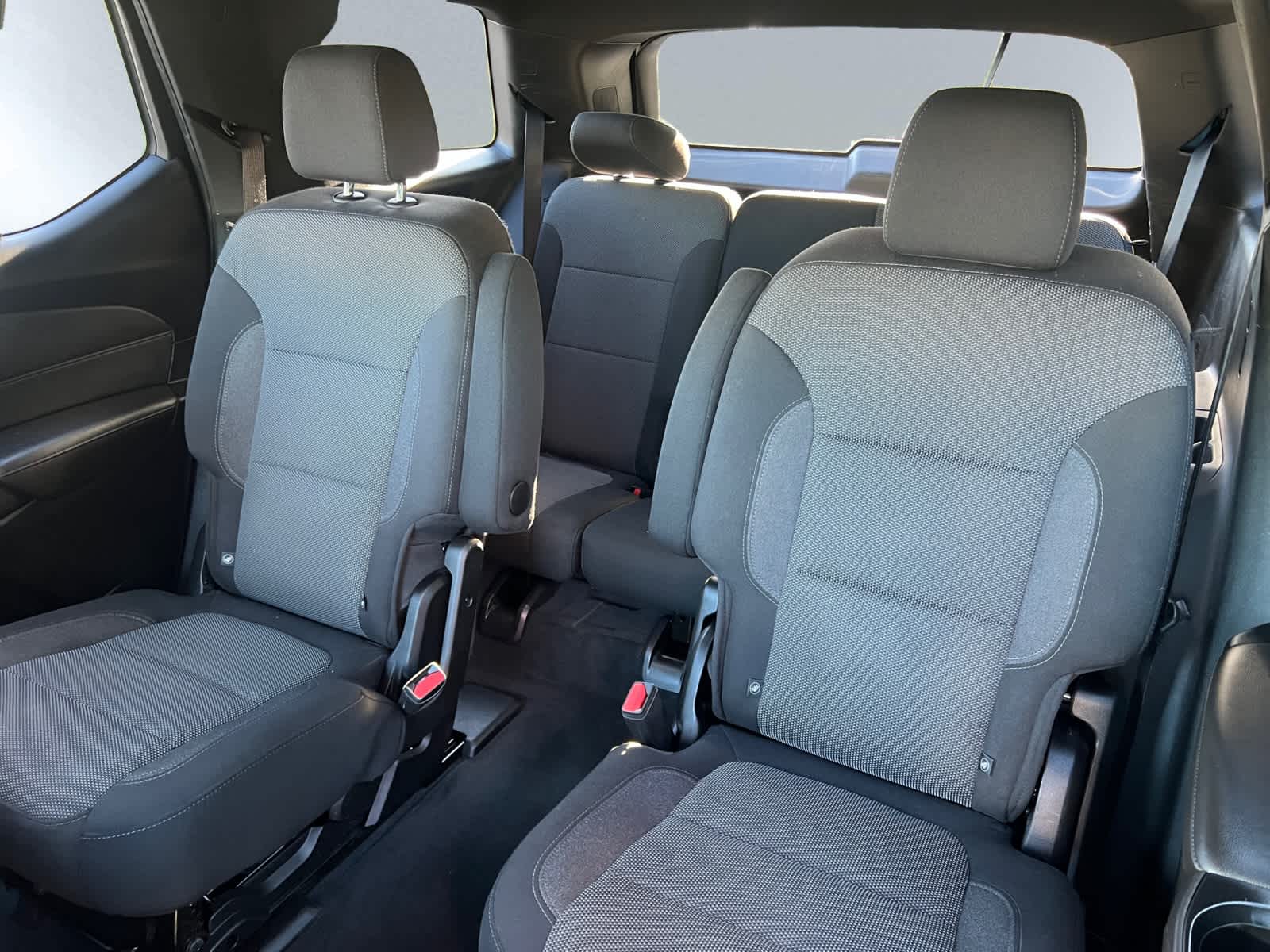 used 2023 Chevrolet Traverse car, priced at $28,788