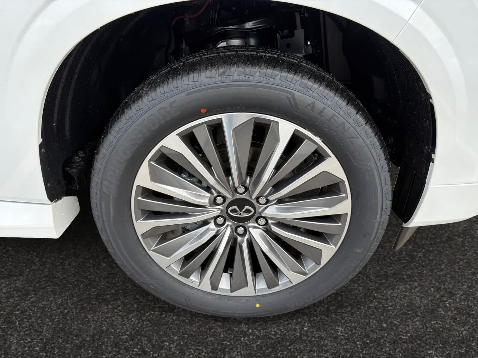new 2025 INFINITI QX80 car, priced at $91,745