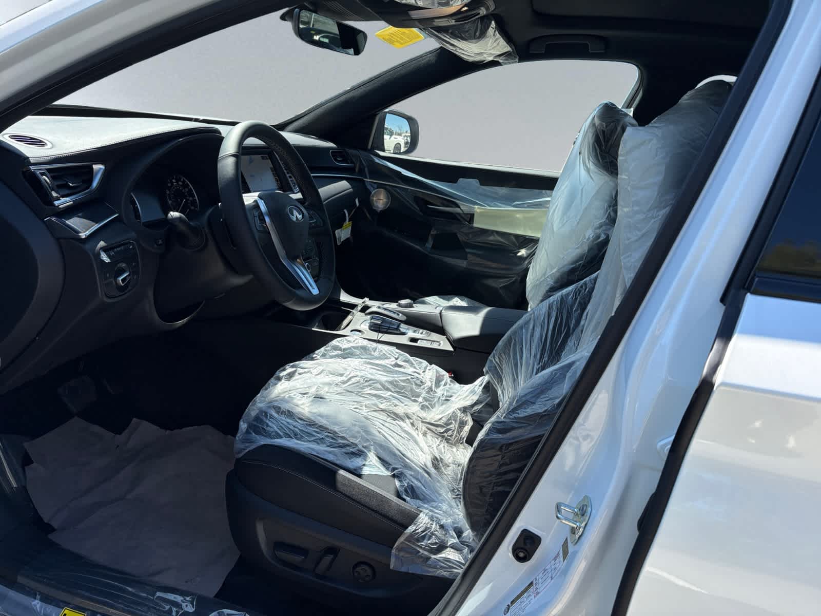 new 2025 INFINITI QX50 car, priced at $51,461
