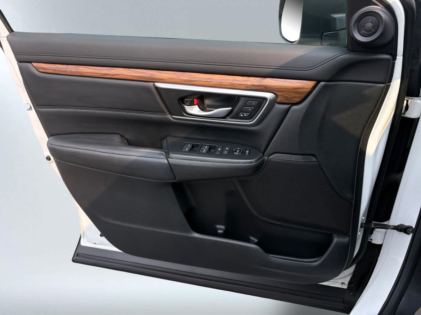 used 2021 Honda CR-V car, priced at $28,498
