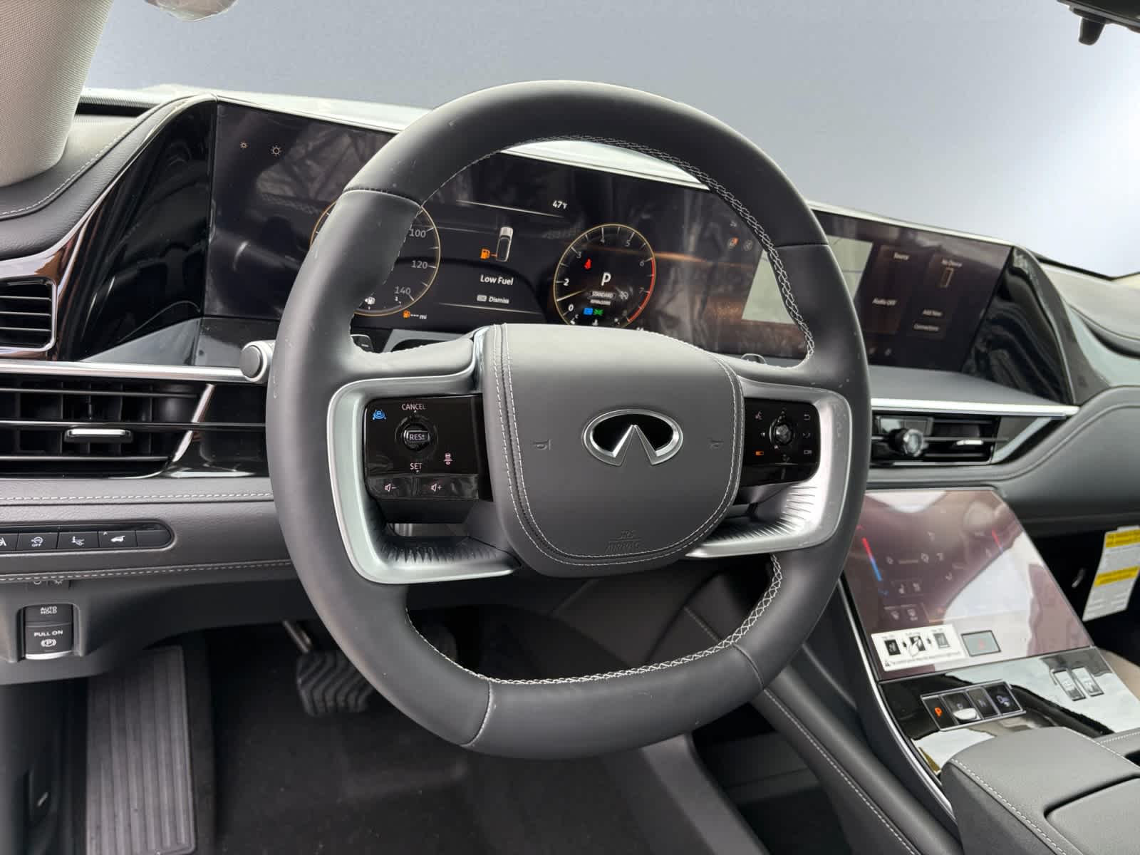 new 2025 INFINITI QX80 car, priced at $91,745