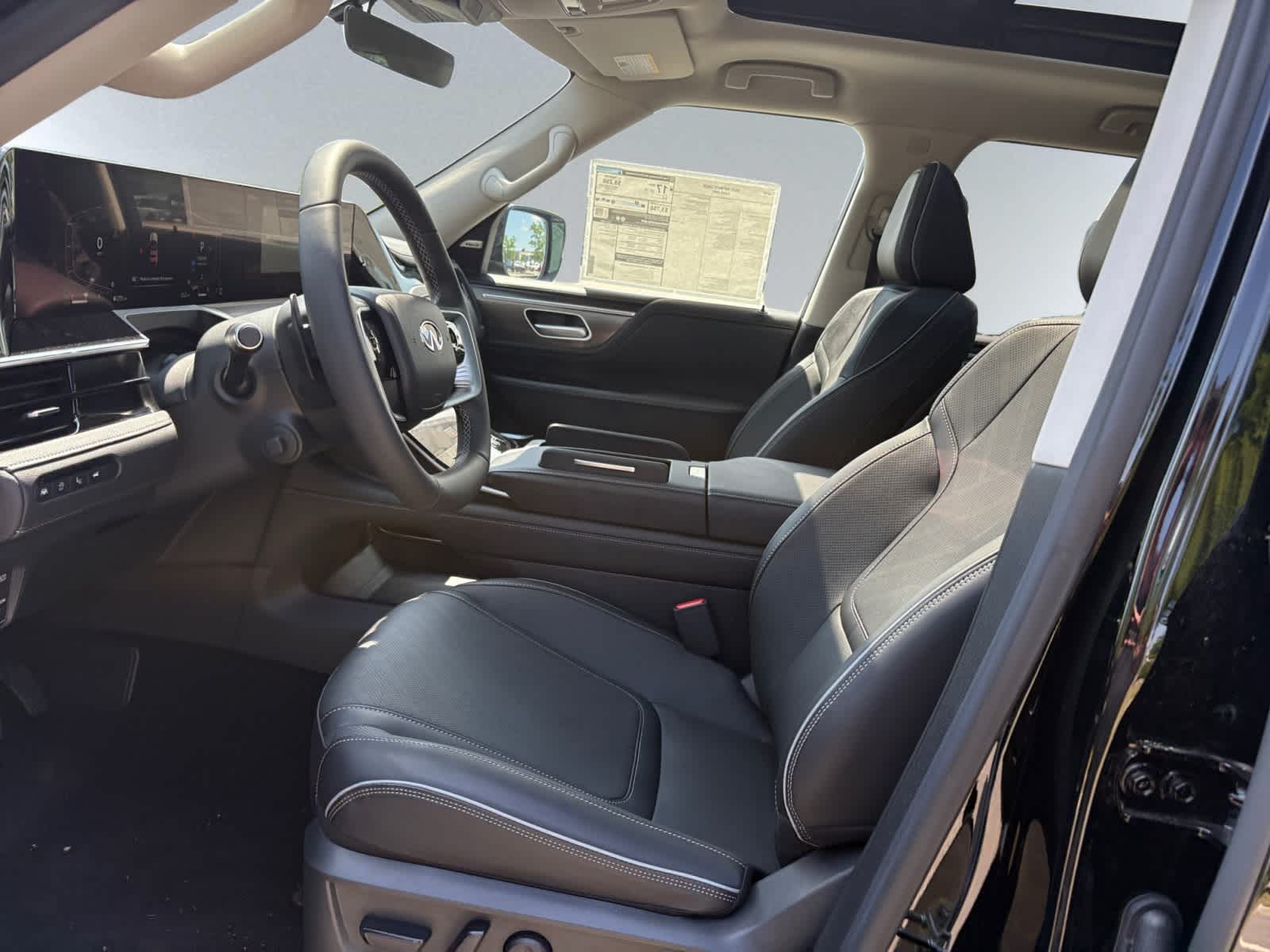 new 2025 INFINITI QX80 car, priced at $81,610