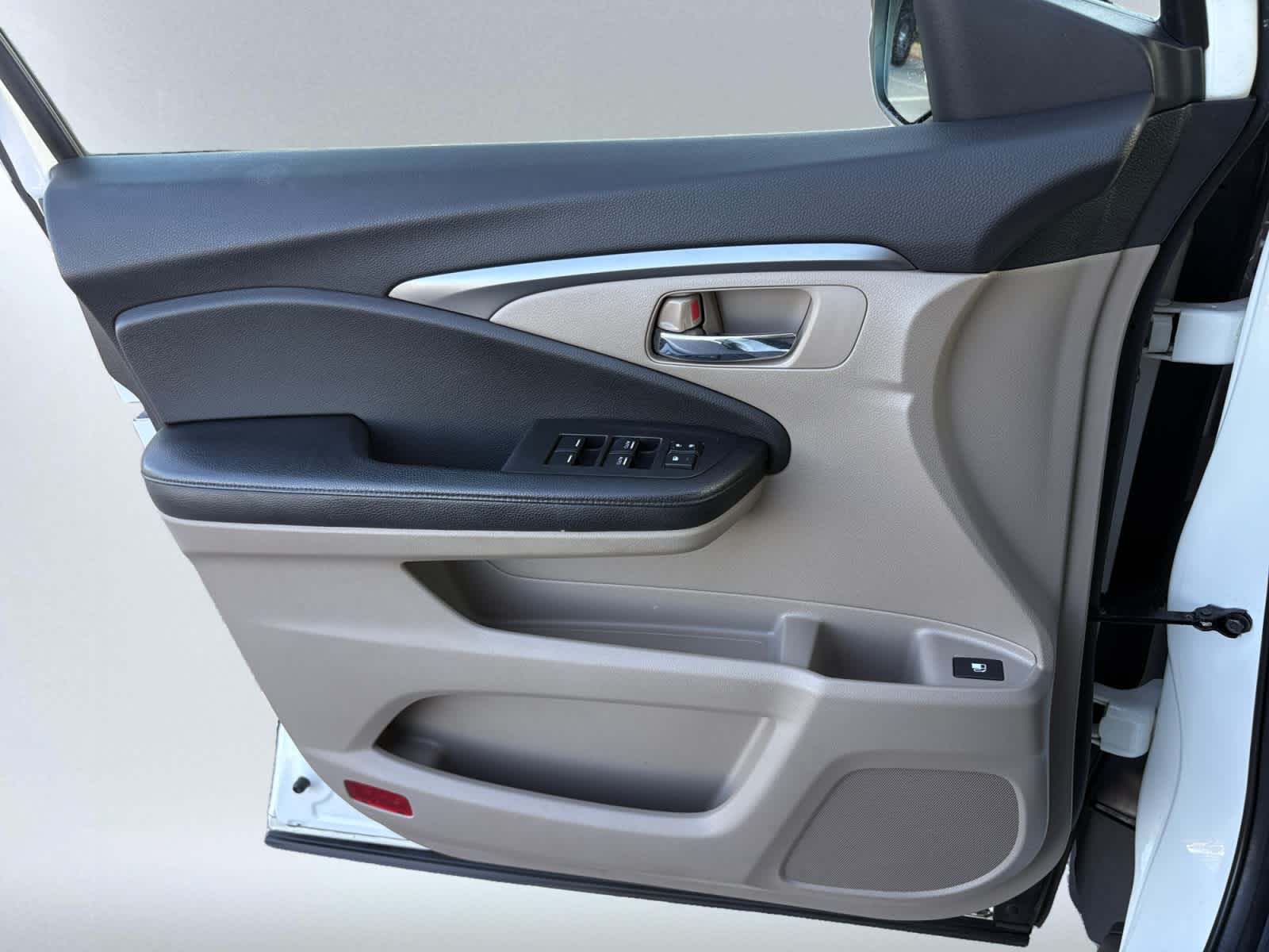 used 2016 Honda Pilot car, priced at $11,998