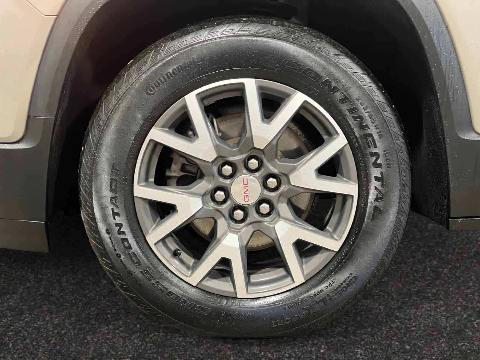 used 2023 GMC Acadia car, priced at $30,497