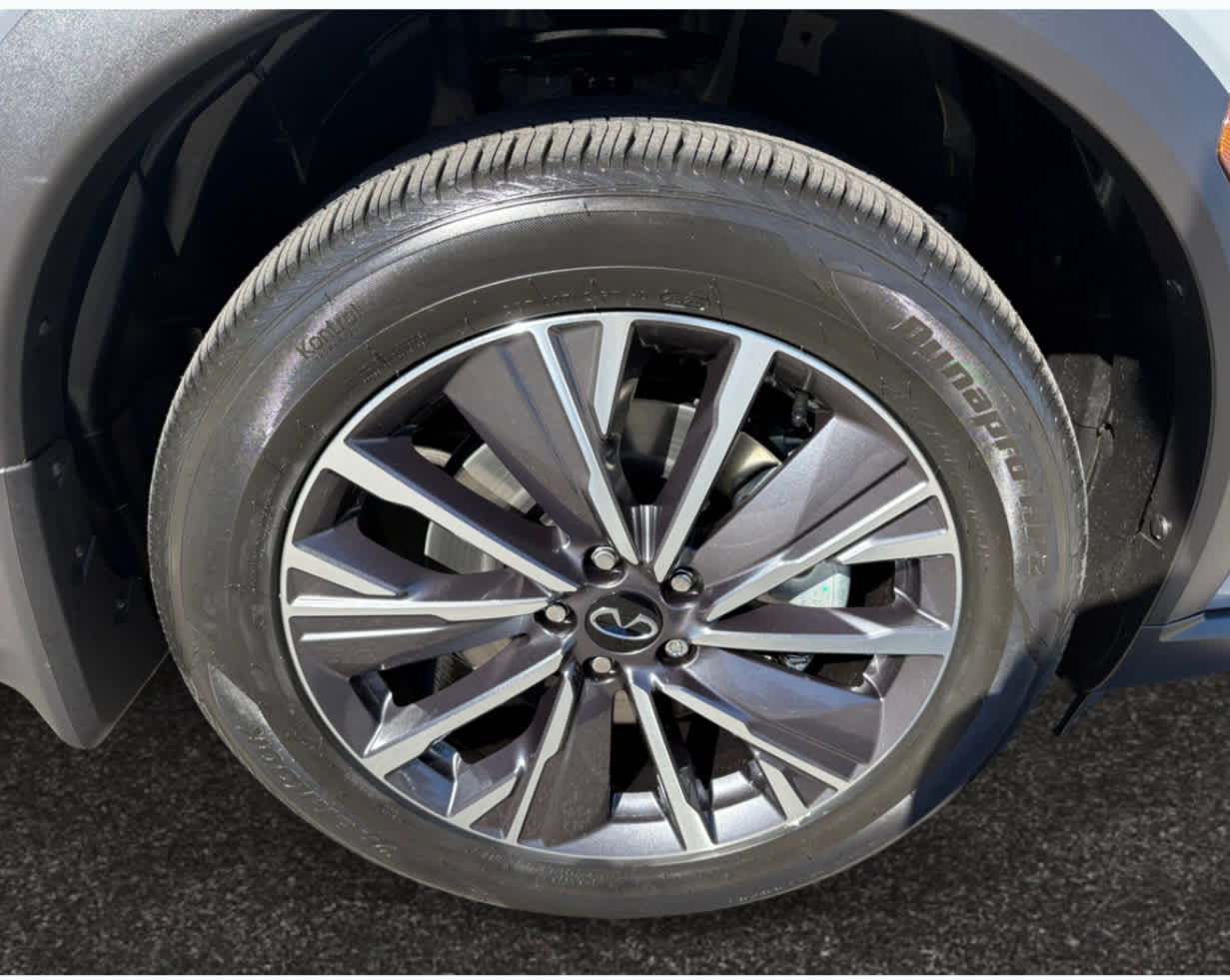 new 2026 INFINITI QX60 car, priced at $61,690