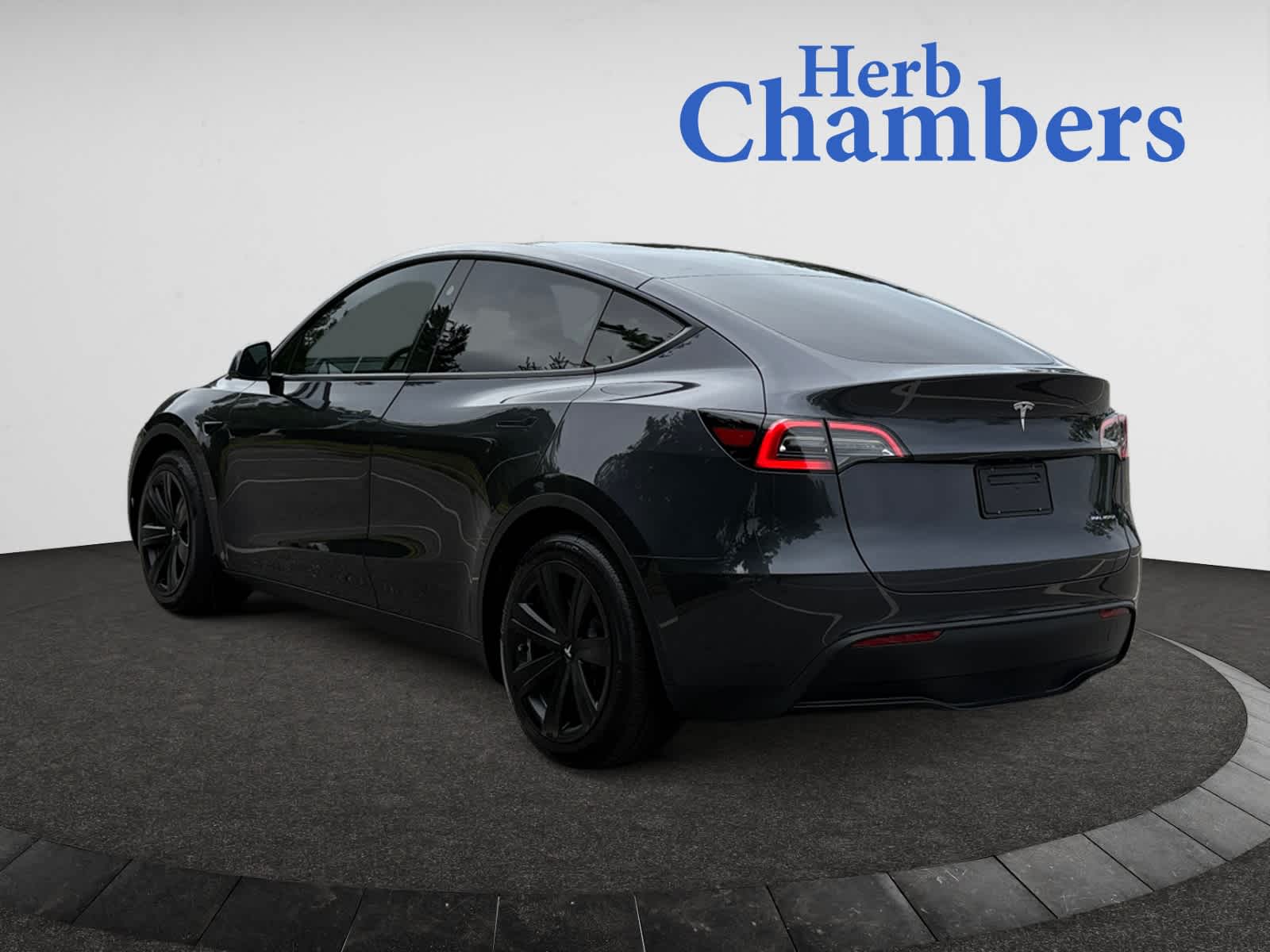 used 2024 Tesla Model Y car, priced at $32,498