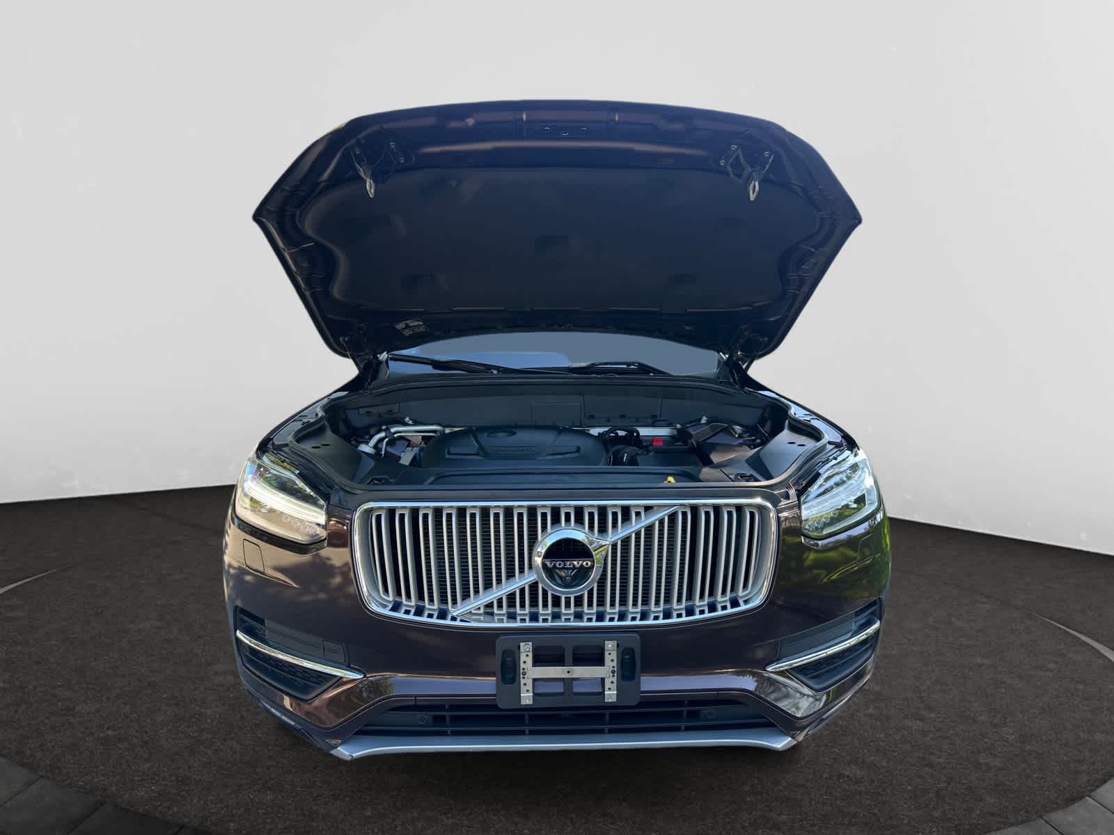 used 2018 Volvo XC90 car, priced at $18,698