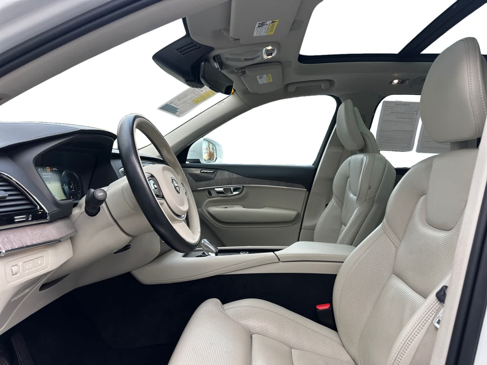 used 2022 Volvo XC90 Recharge Plug-In Hybrid car, priced at $36,498