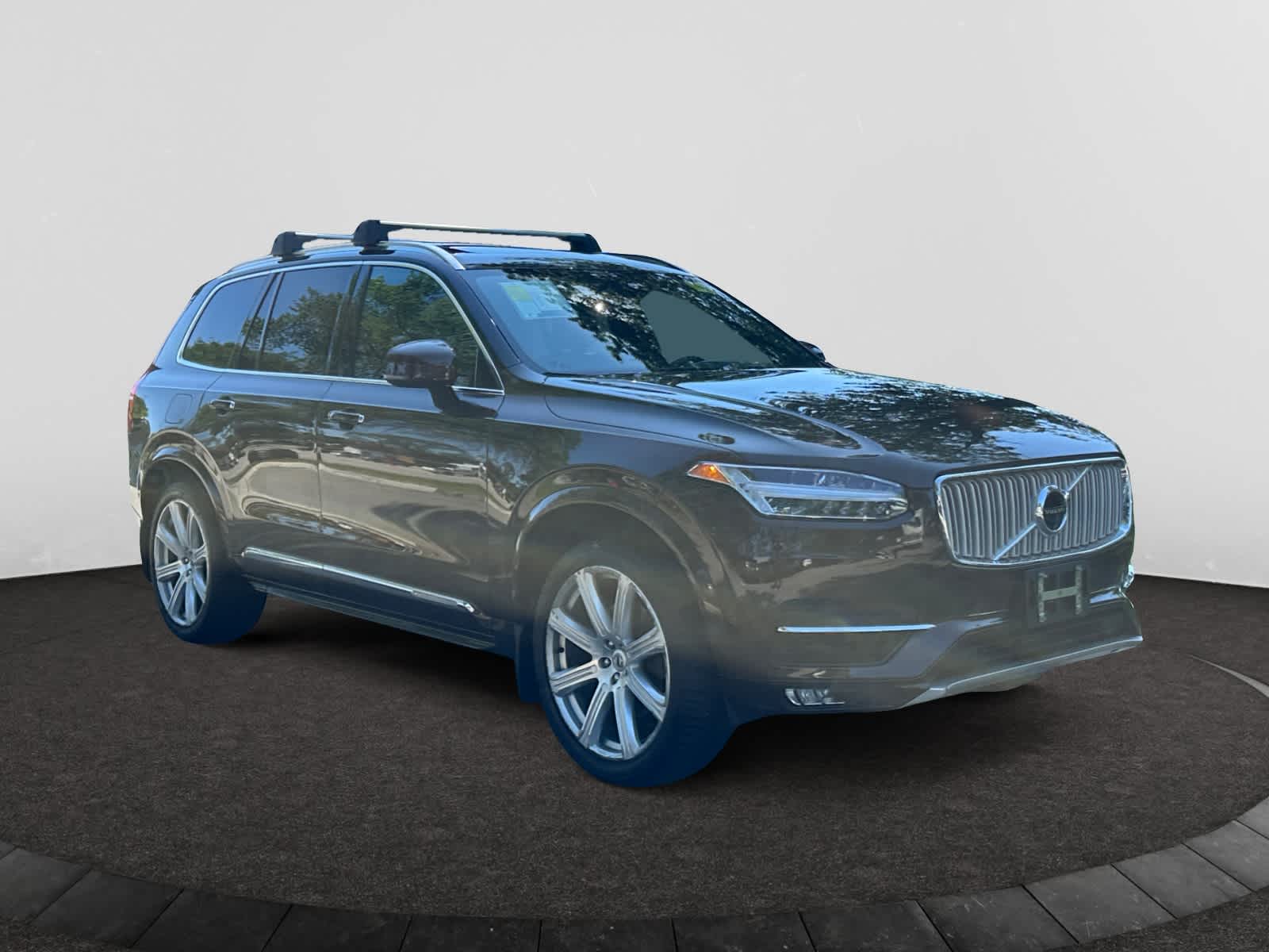 used 2018 Volvo XC90 car, priced at $18,698