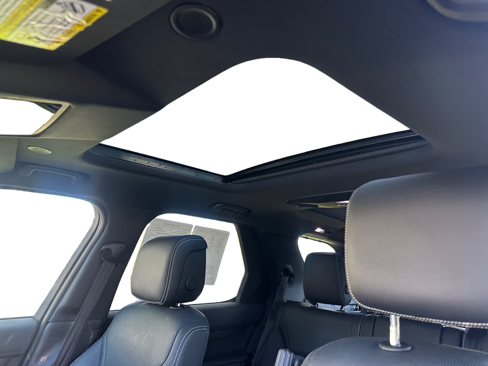 used 2023 Land Rover Discovery car, priced at $38,998