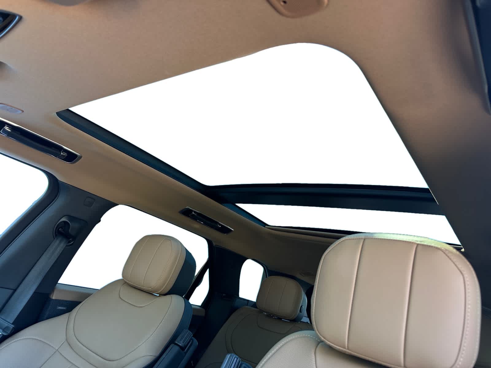 used 2024 Land Rover Range Rover Sport car, priced at $82,498