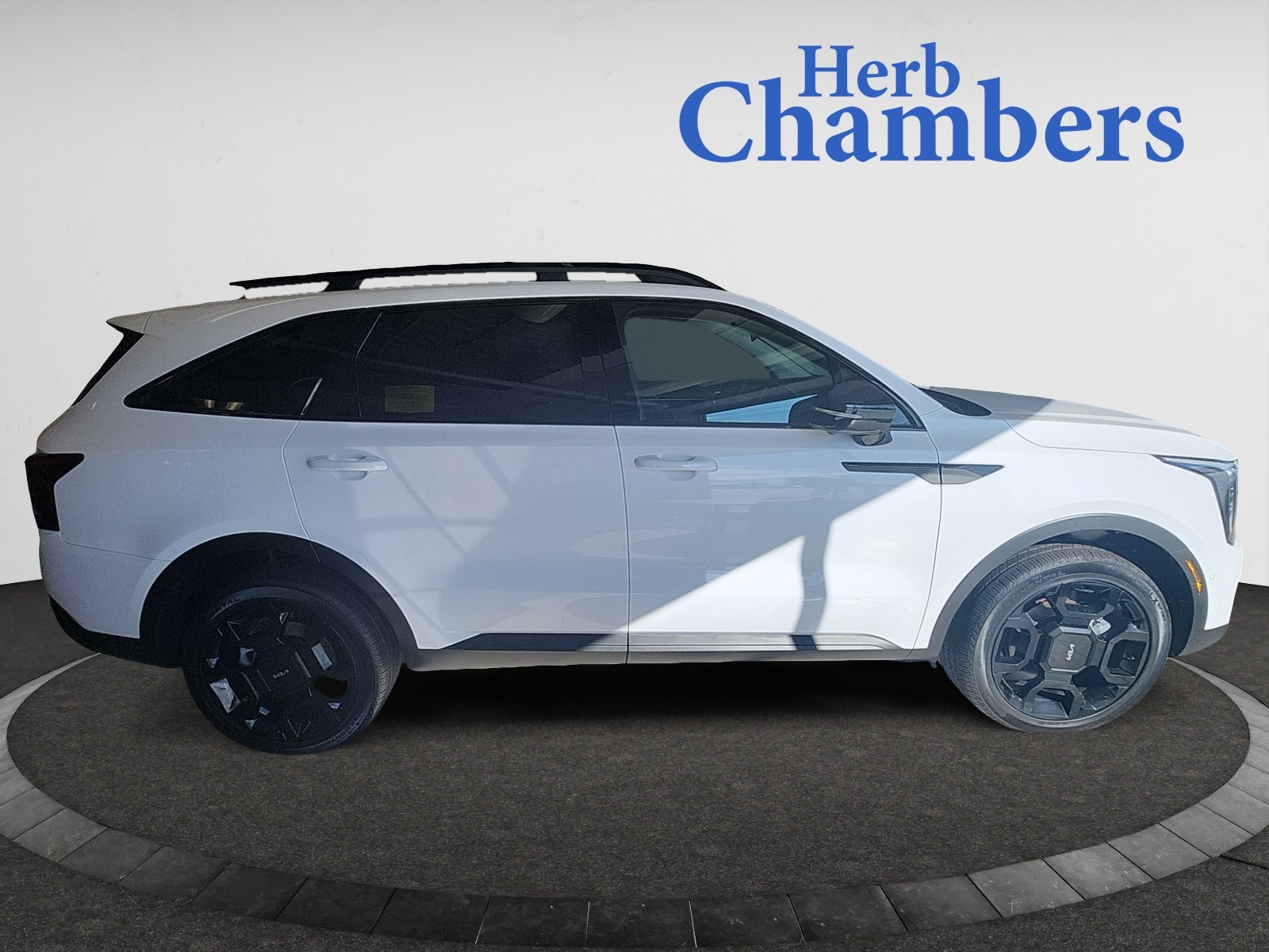 used 2024 Kia Sorento car, priced at $45,585