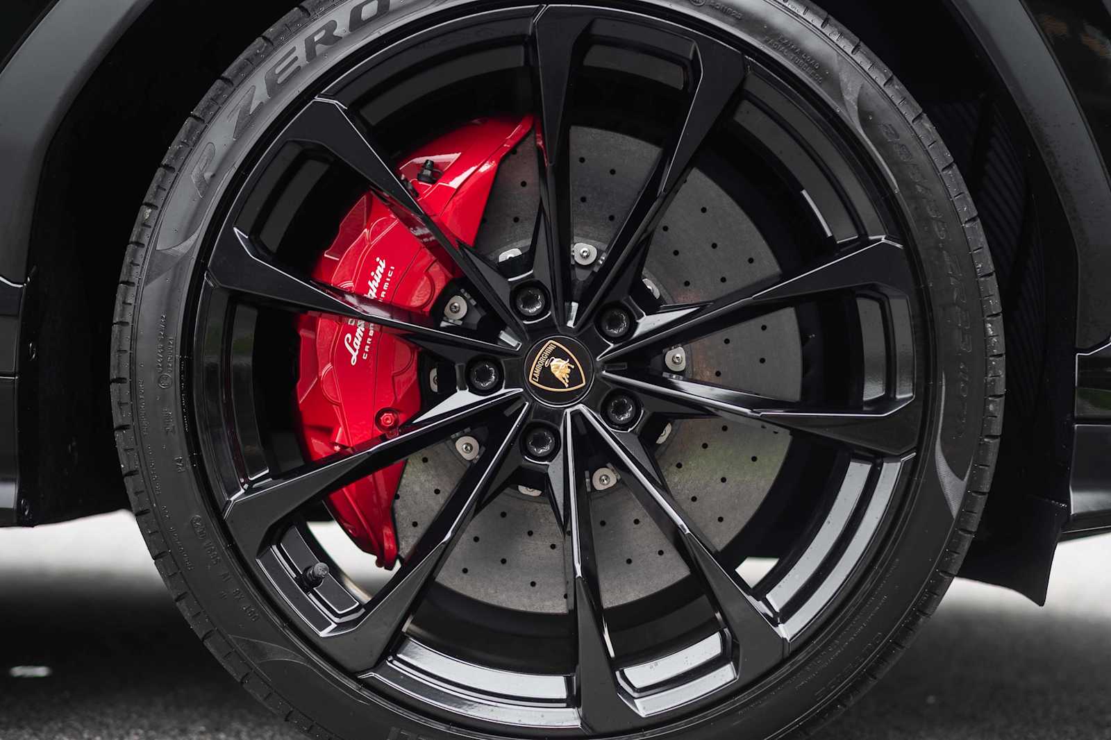 used 2021 Lamborghini Urus car, priced at $204,498