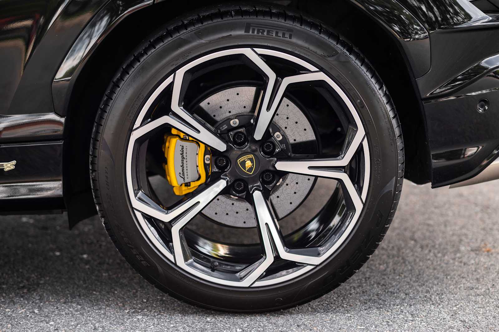 used 2023 Lamborghini Urus car, priced at $209,998
