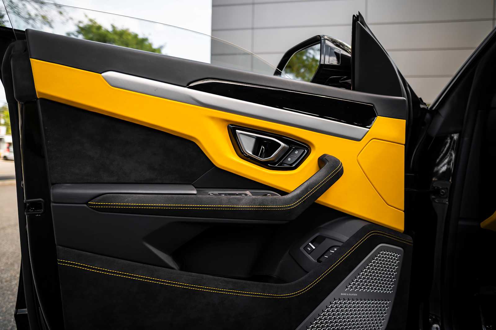 used 2023 Lamborghini Urus car, priced at $209,998