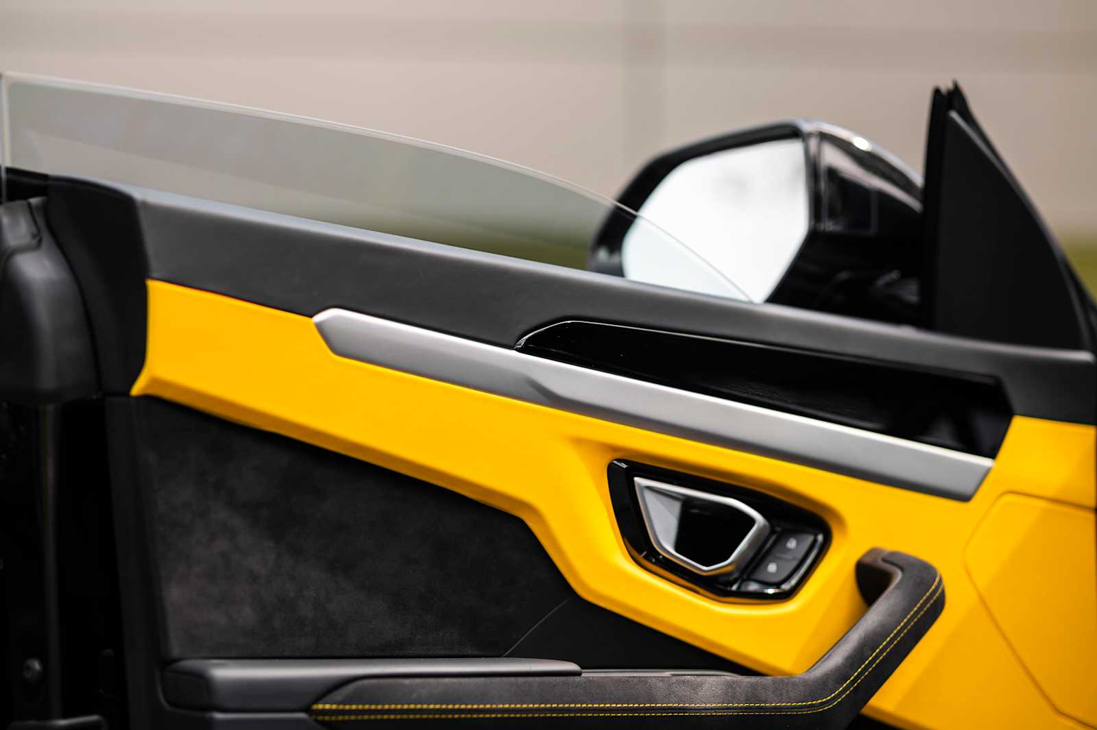 used 2023 Lamborghini Urus car, priced at $209,998