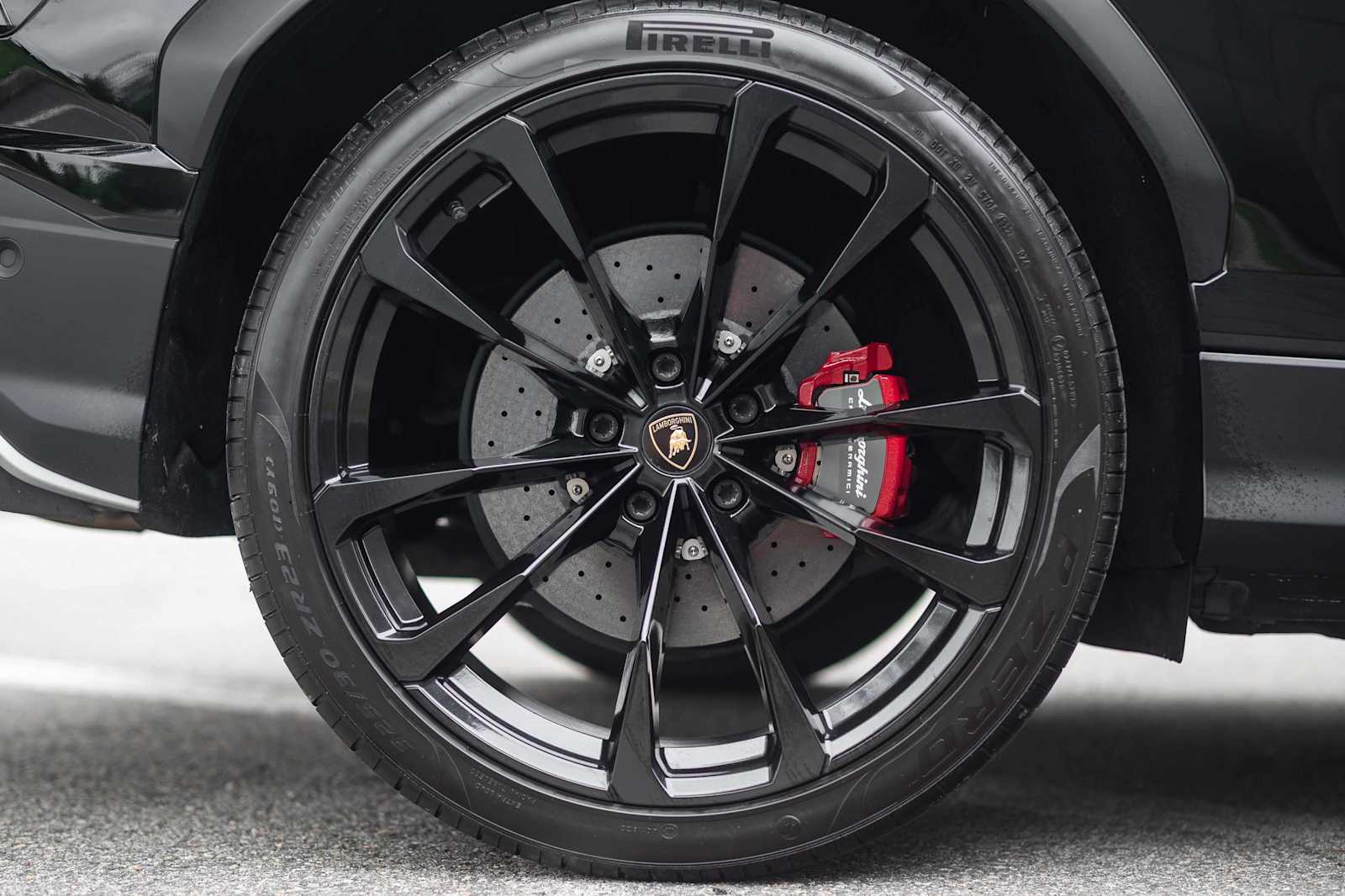 used 2021 Lamborghini Urus car, priced at $204,498