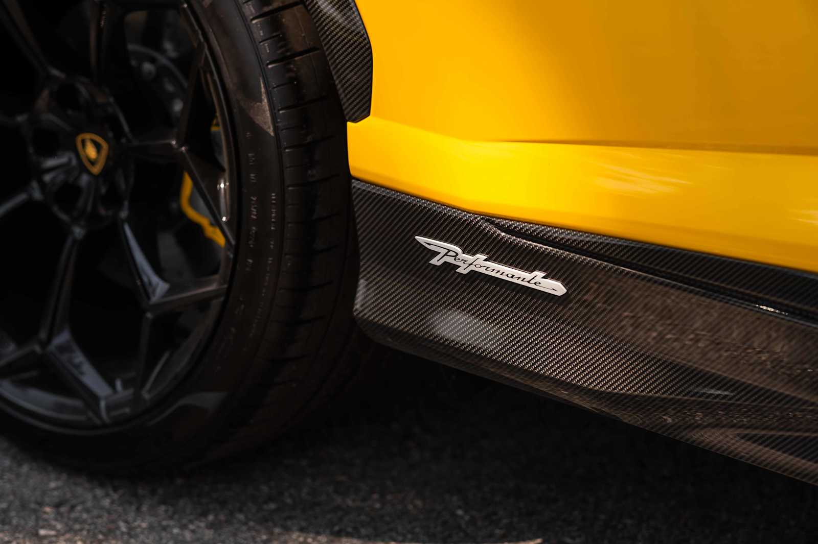 used 2024 Lamborghini Urus car, priced at $319,998