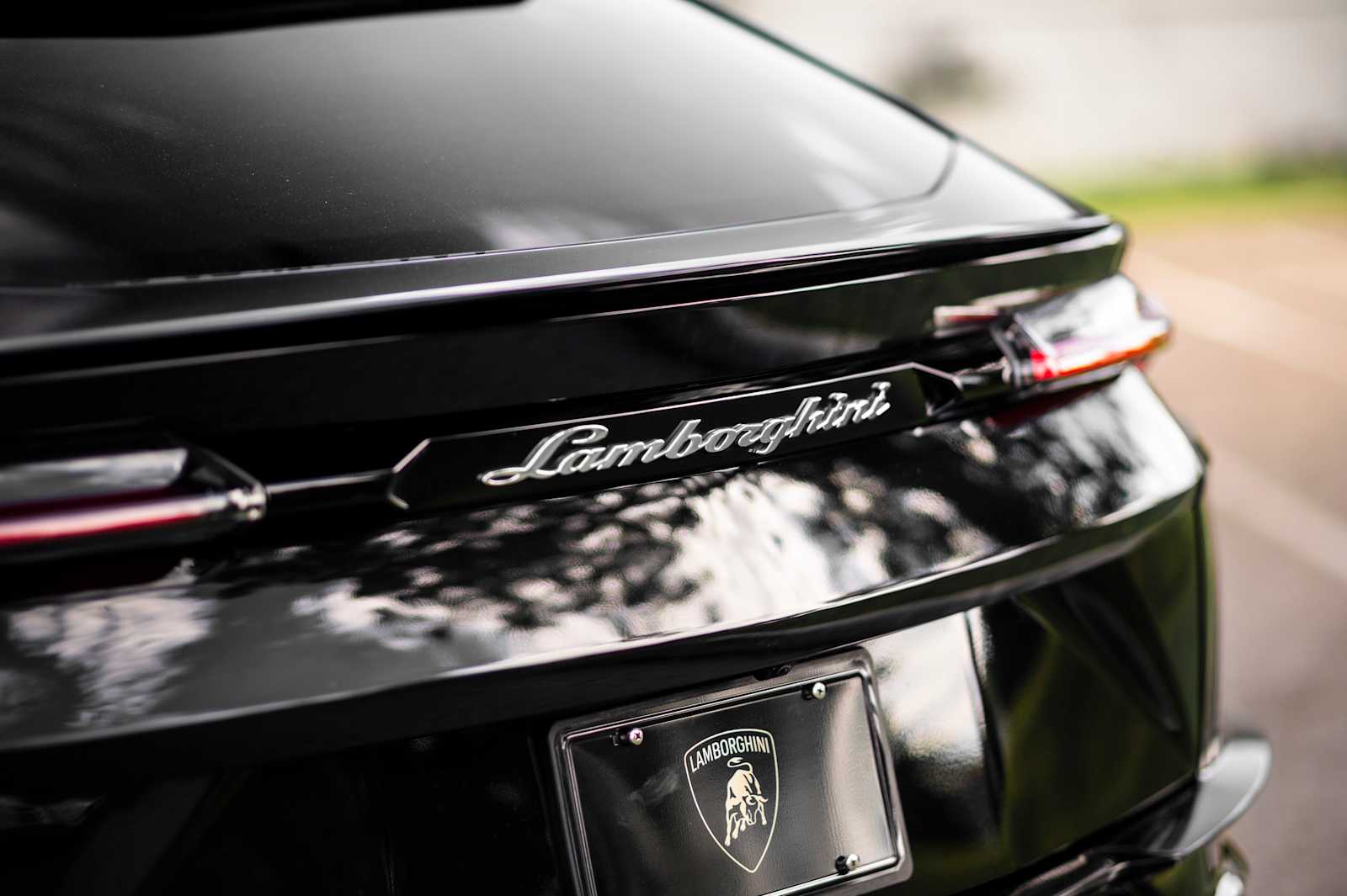 used 2023 Lamborghini Urus car, priced at $209,998