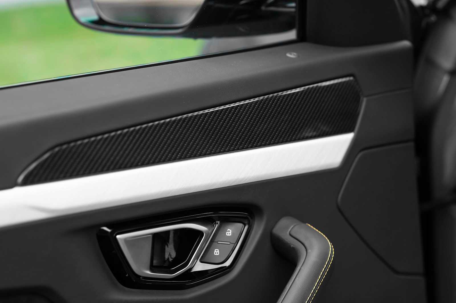 used 2022 Lamborghini Urus car, priced at $222,498