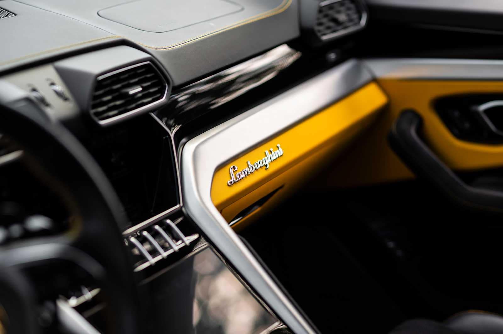 used 2023 Lamborghini Urus car, priced at $209,998