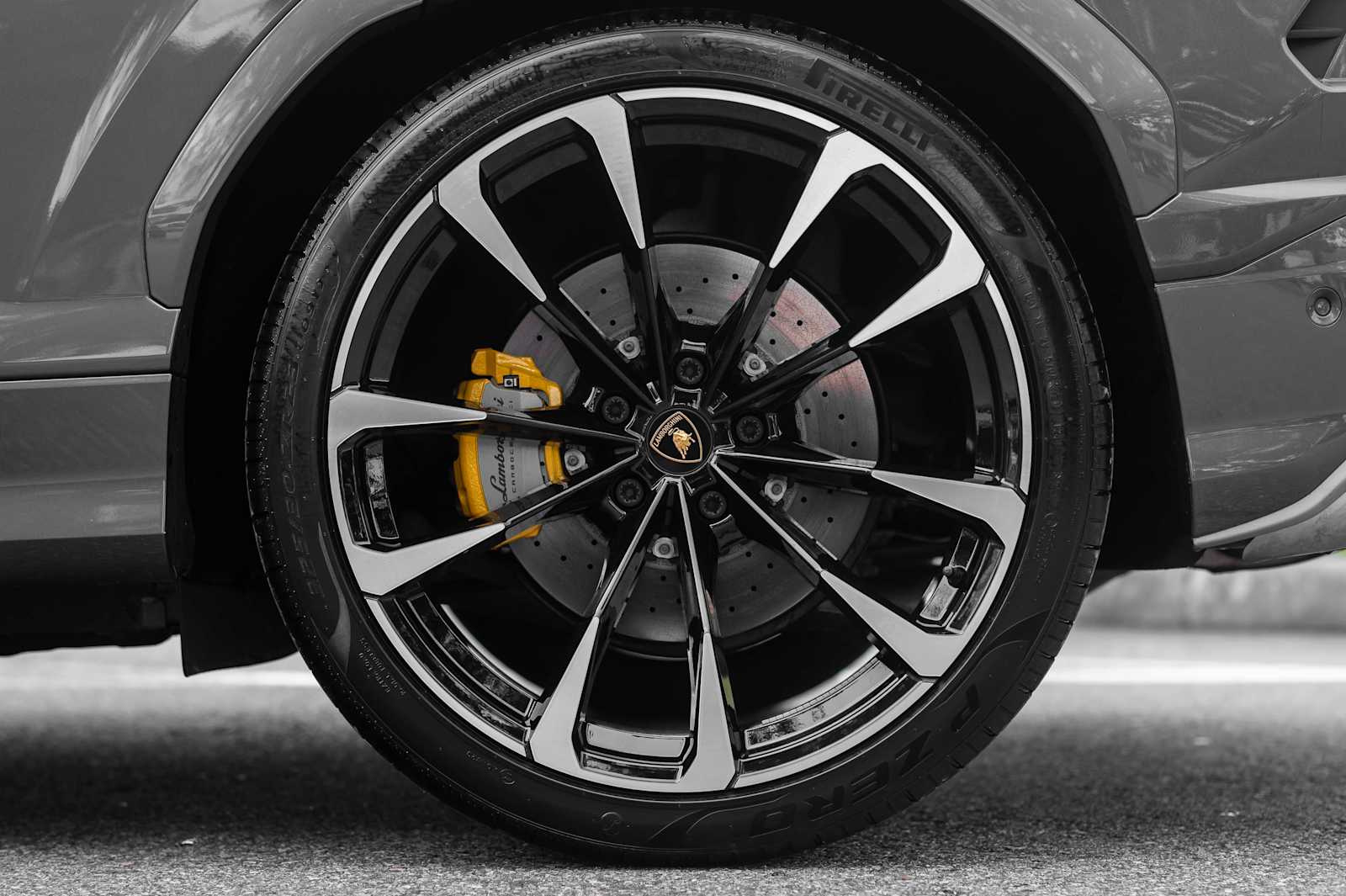 used 2022 Lamborghini Urus car, priced at $222,498