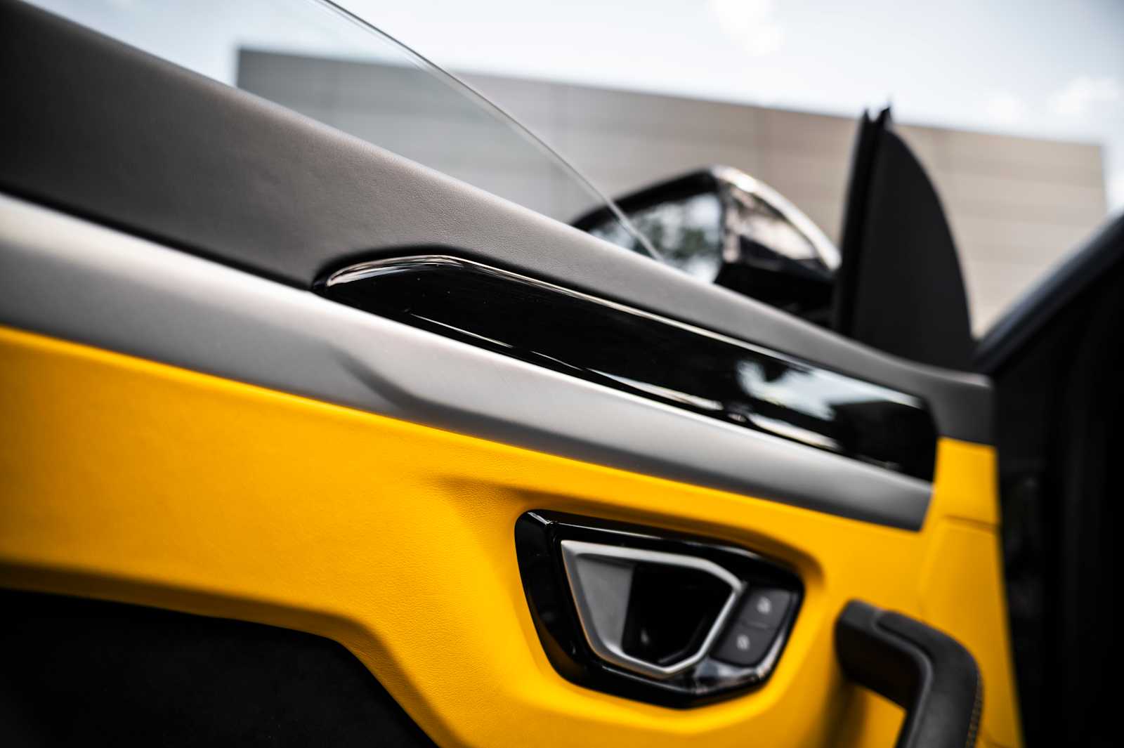 used 2023 Lamborghini Urus car, priced at $209,998