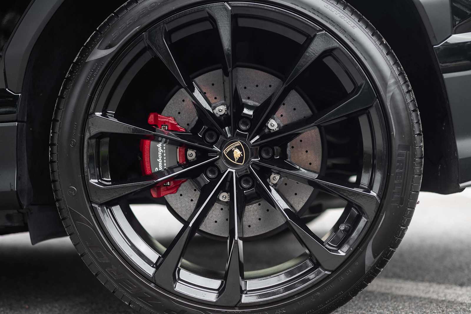 used 2021 Lamborghini Urus car, priced at $204,498