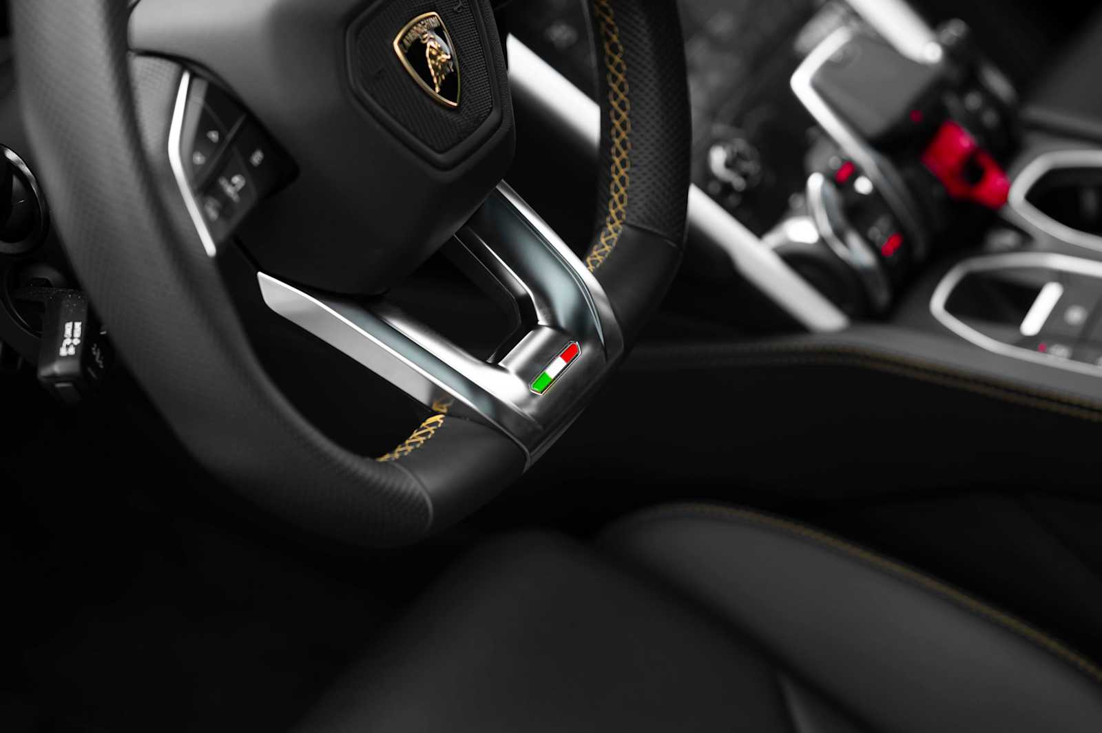 used 2022 Lamborghini Urus car, priced at $222,498