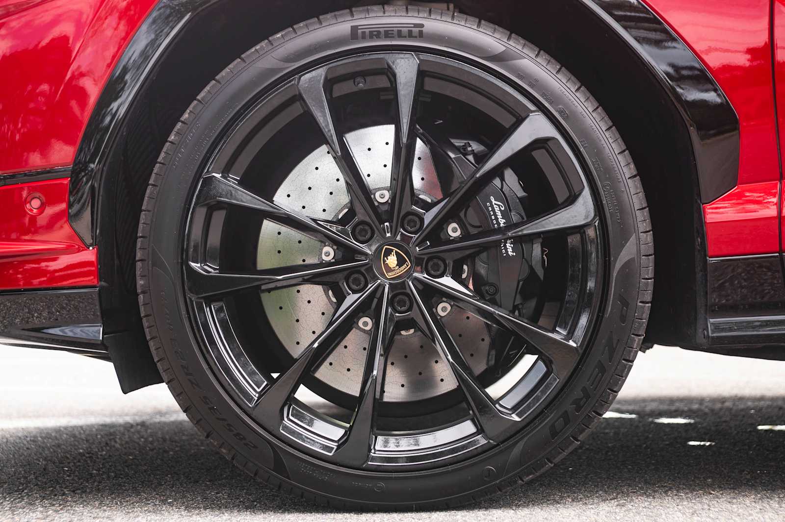 used 2023 Lamborghini Urus car, priced at $229,998