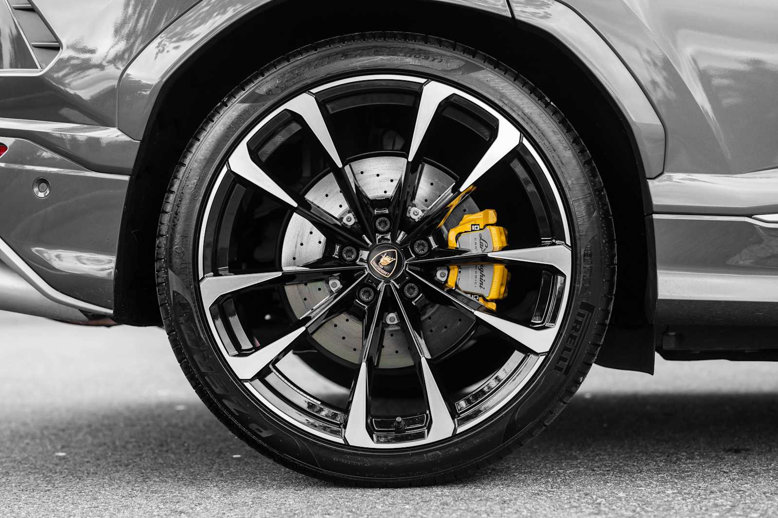 used 2022 Lamborghini Urus car, priced at $222,498