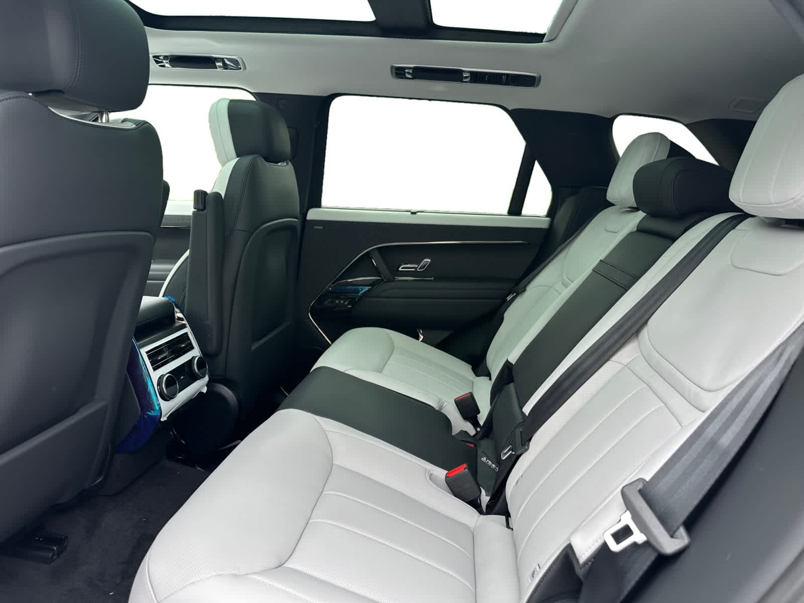 new 2025 Land Rover Range Rover Sport car, priced at $123,800