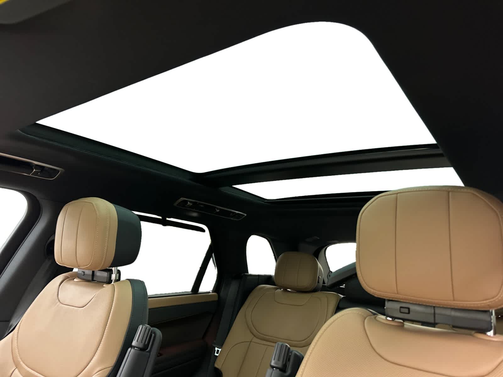 new 2025 Land Rover Range Rover Sport car, priced at $114,550