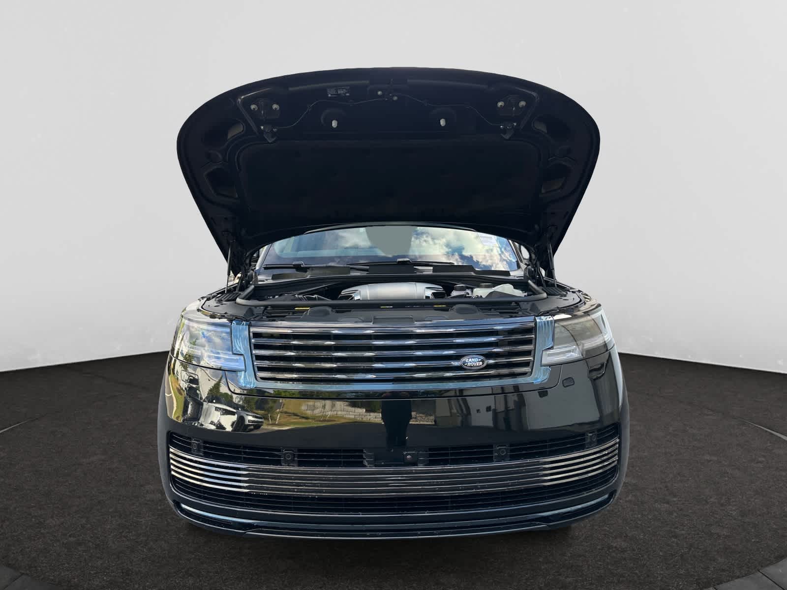 new 2025 Land Rover Range Rover car, priced at $229,165