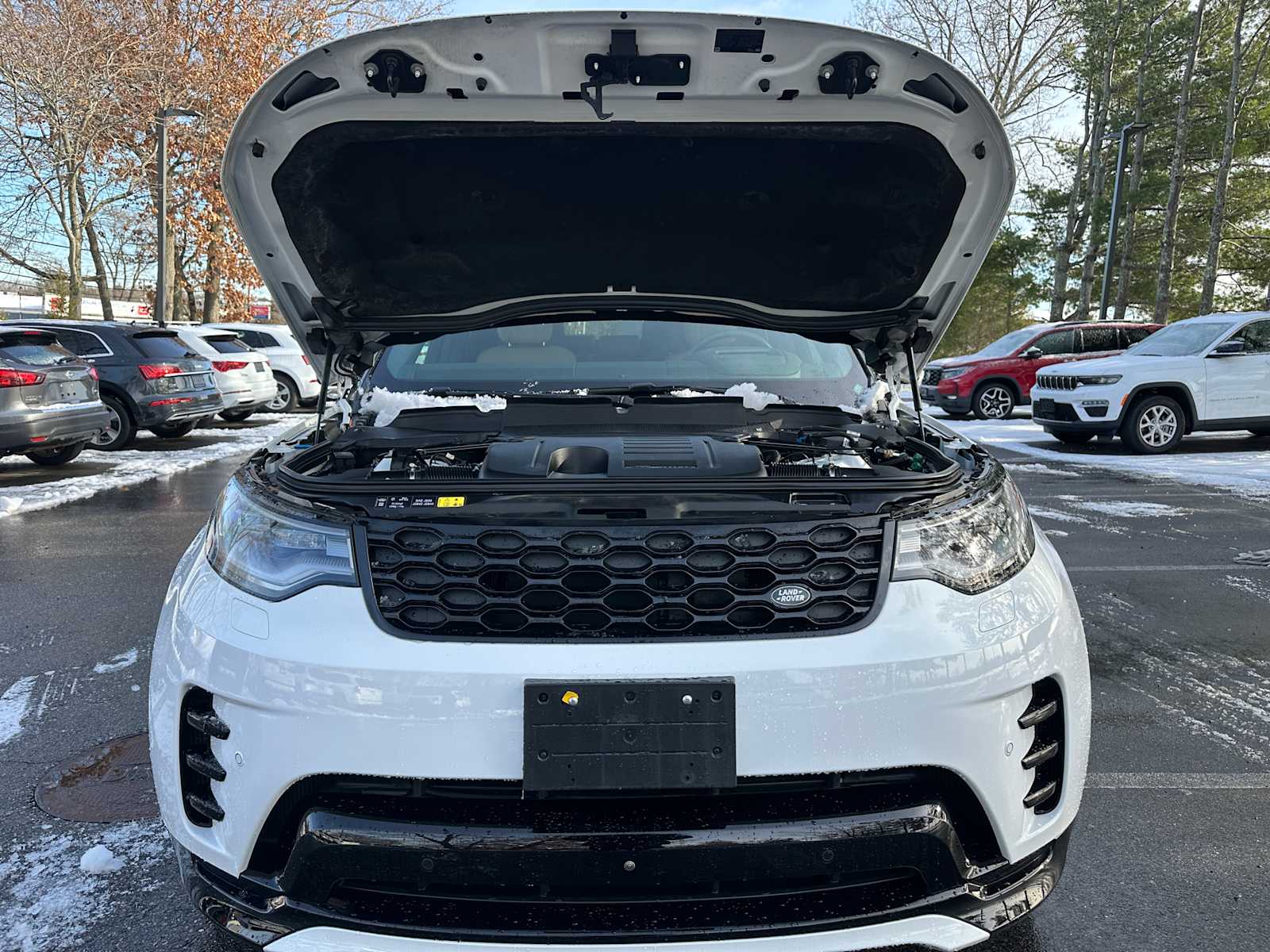 used 2024 Land Rover Discovery car, priced at $55,998