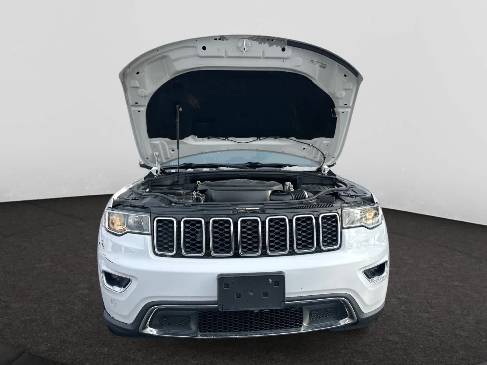 used 2018 Jeep Grand Cherokee car, priced at $17,998