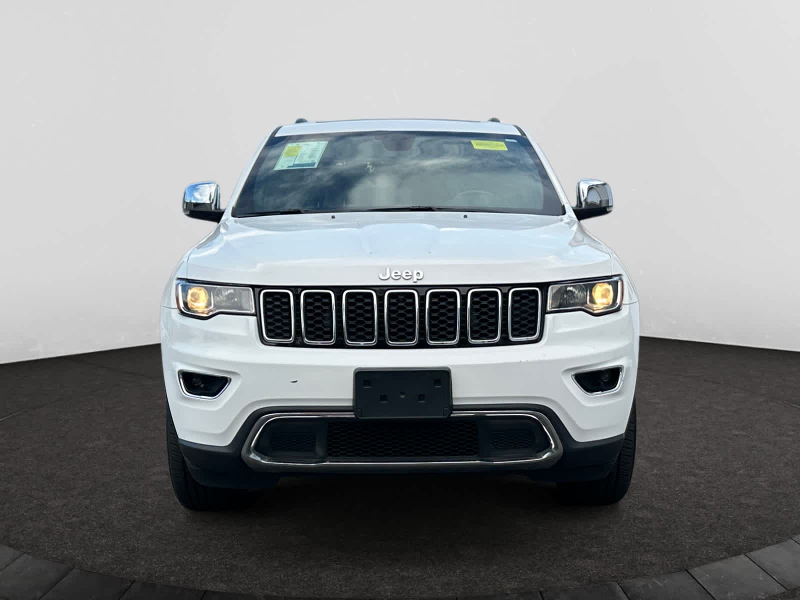 used 2020 Jeep Grand Cherokee car, priced at $24,498