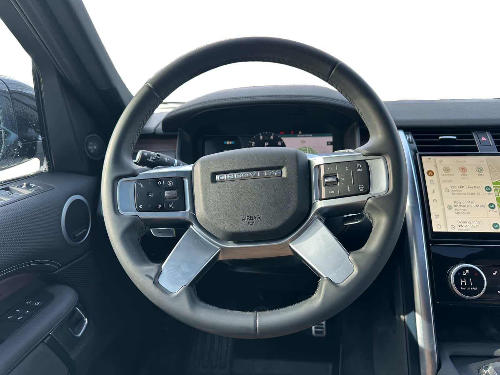 used 2024 Land Rover Discovery car, priced at $55,998