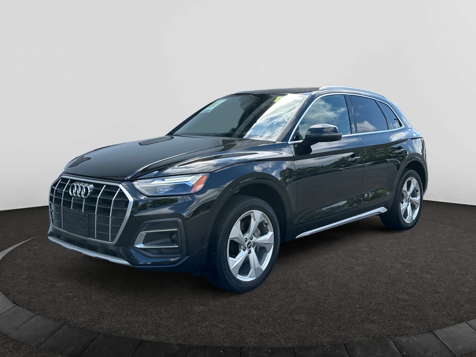 used 2021 Audi Q5 car, priced at $31,498