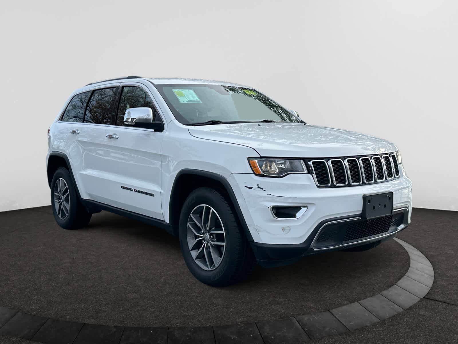 used 2018 Jeep Grand Cherokee car, priced at $17,998