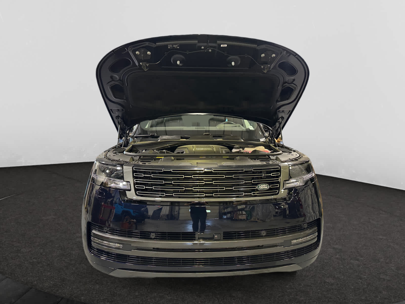 new 2025 Land Rover Range Rover car, priced at $155,390