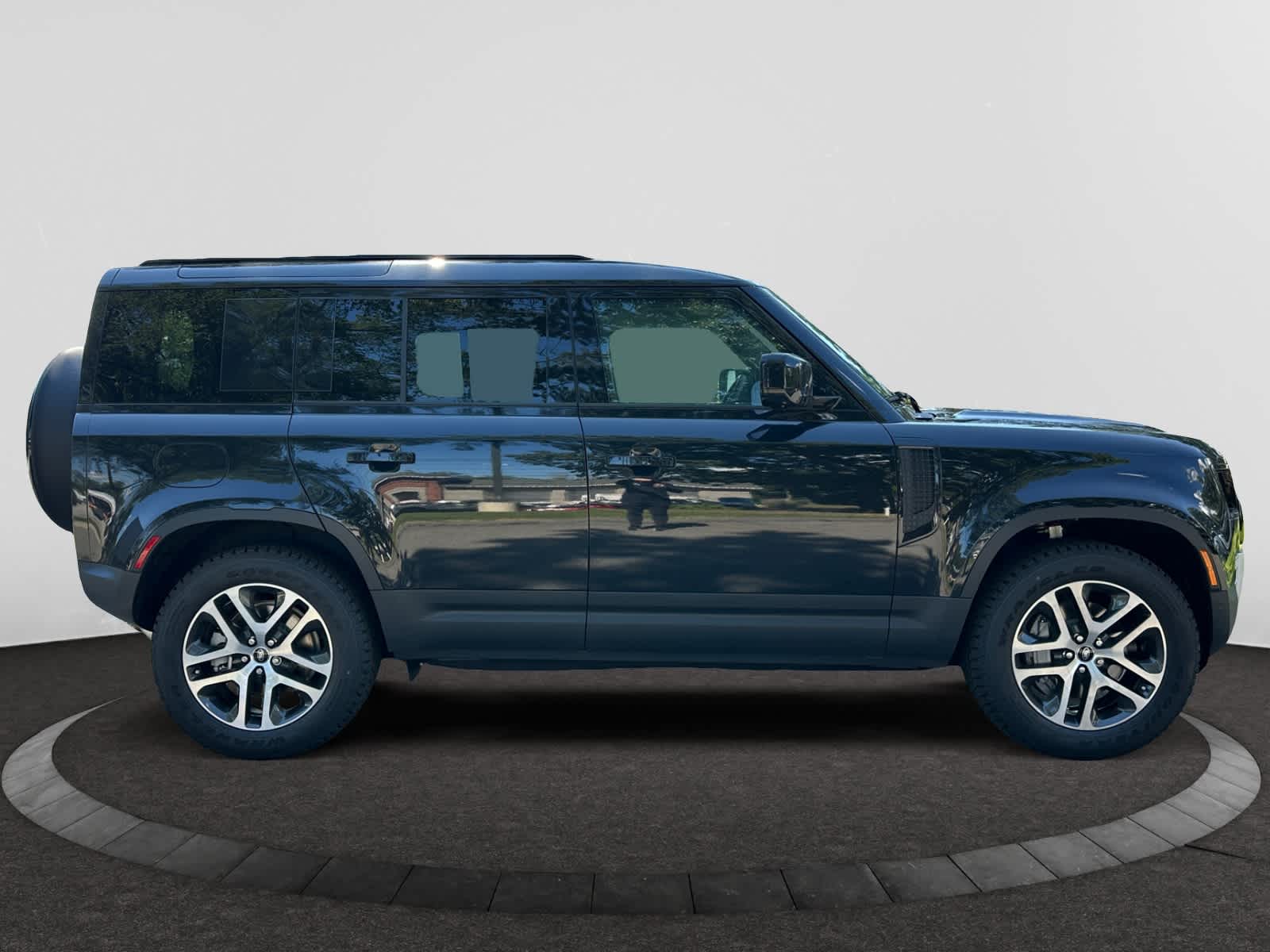 new 2025 Land Rover Defender 110 car, priced at $86,828