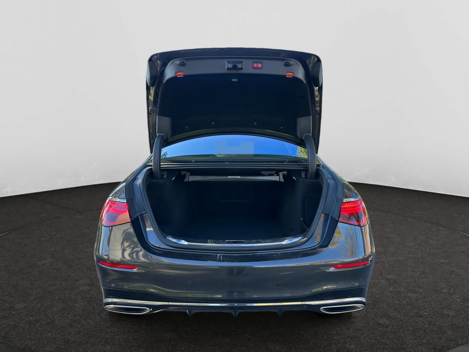 used 2022 Mercedes-Benz S-Class car, priced at $55,998