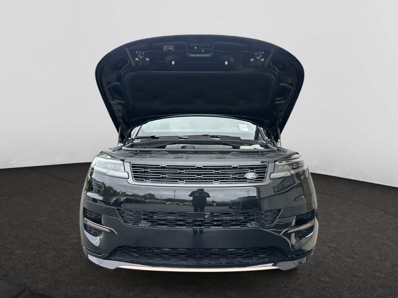 new 2025 Land Rover Range Rover Sport car, priced at $105,475