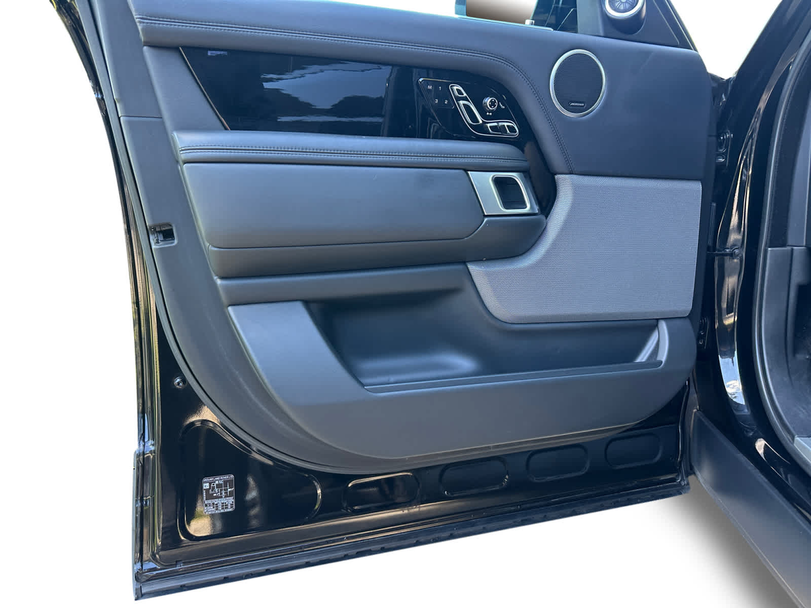 used 2018 Land Rover Range Rover car, priced at $31,998