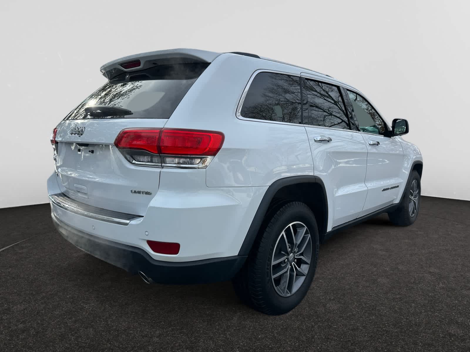 used 2018 Jeep Grand Cherokee car, priced at $17,998