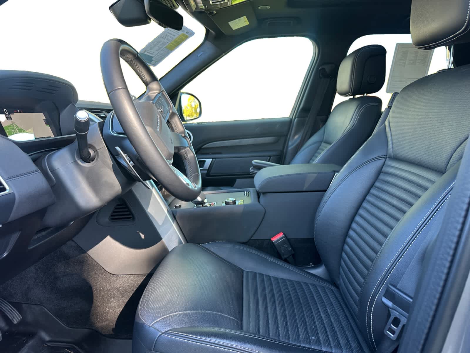 used 2023 Land Rover Discovery car, priced at $40,397