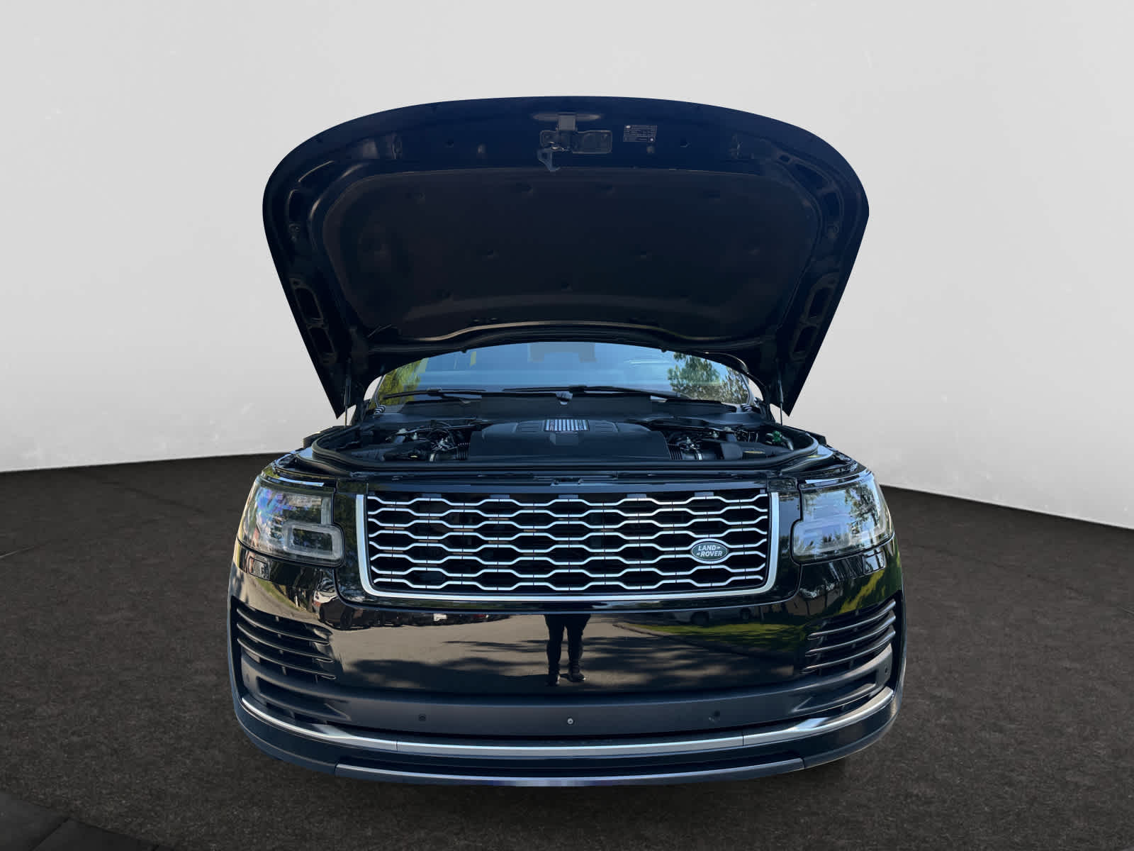 used 2018 Land Rover Range Rover car, priced at $31,998